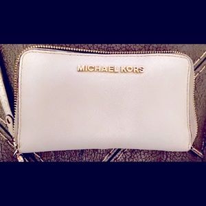 MK baby blue clutch wristlet good condition-smoke free pet free home